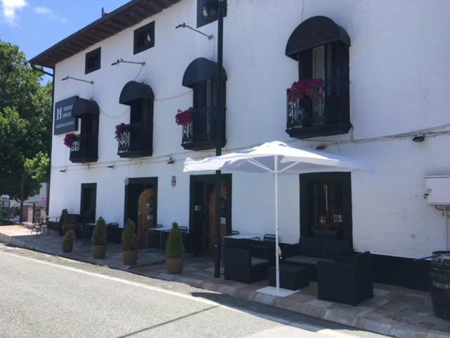 Hostal Oricáin Exterior foto